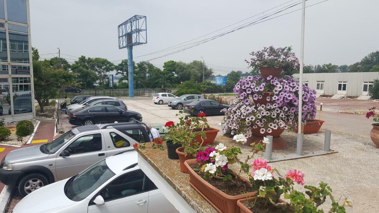 אפורי נורד La Perla Bianca Residence מראה חיצוני תמונה